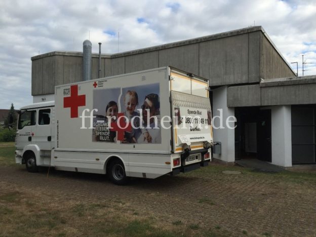DRK-Blutspende LKW